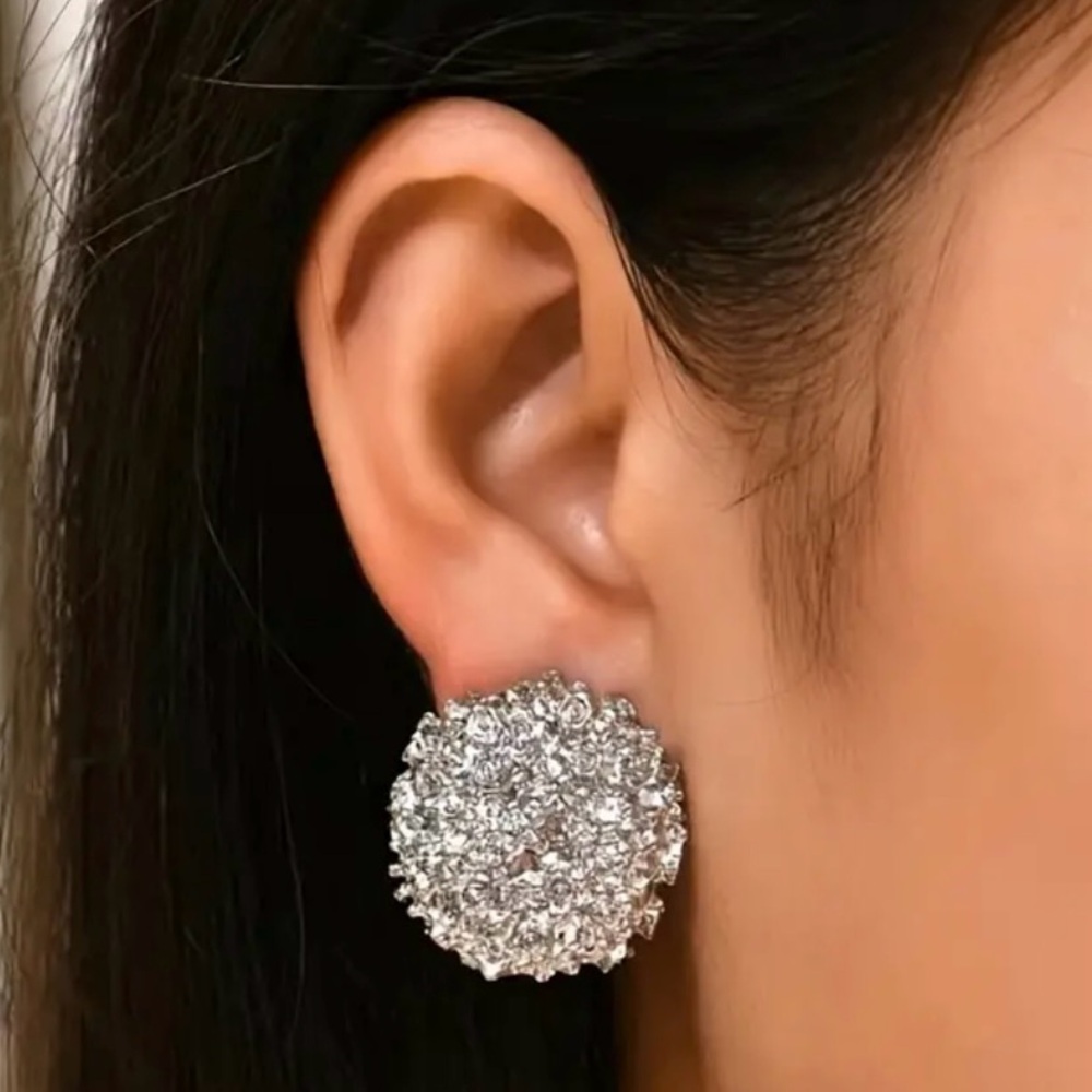 18K White Gold Plated Alloy Round Rhinestone Earrings - Picture 2 of 2